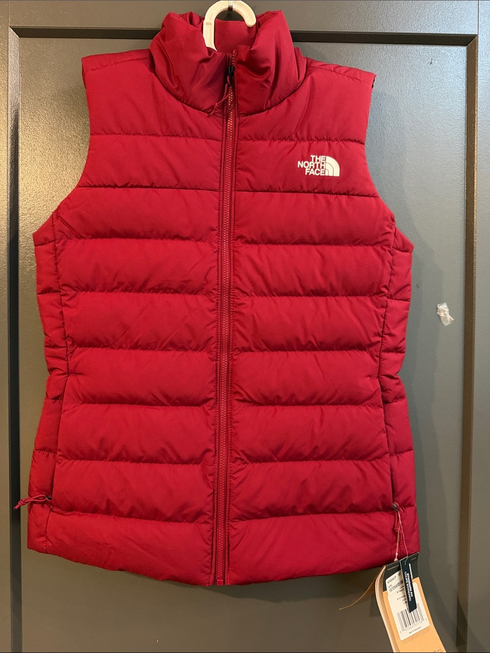 The North Face Aconcagua 3 Insulted Women’s Vest color: beetroot Size XS